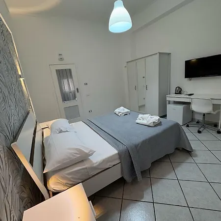 Viren Rooms-3